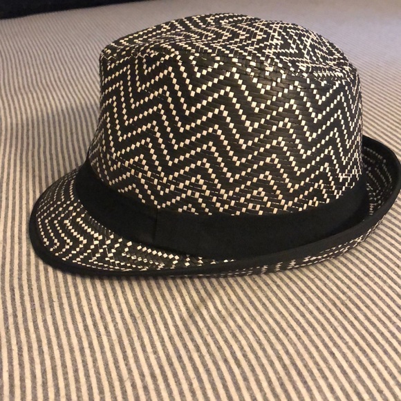 Hat - Picture 2 of 4